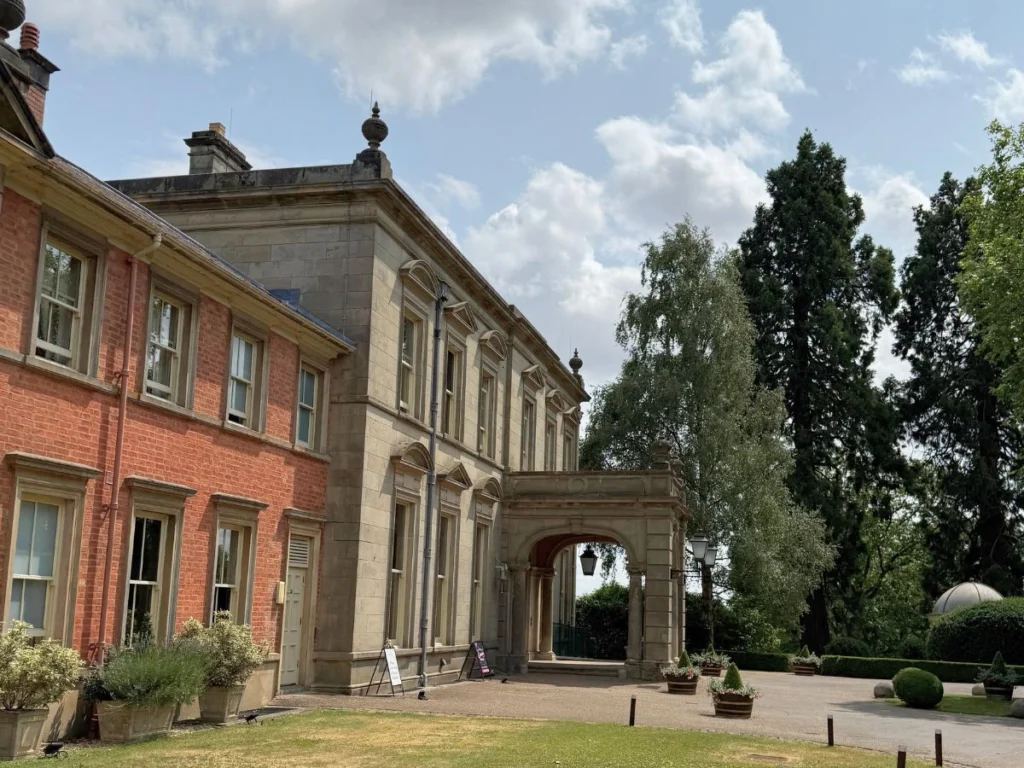 Kilworth House Hotel Entrance